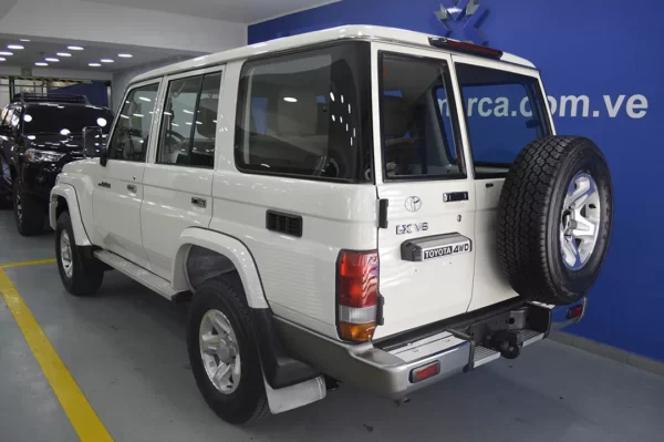 Land Cruiser - 40KM - Imagen 2