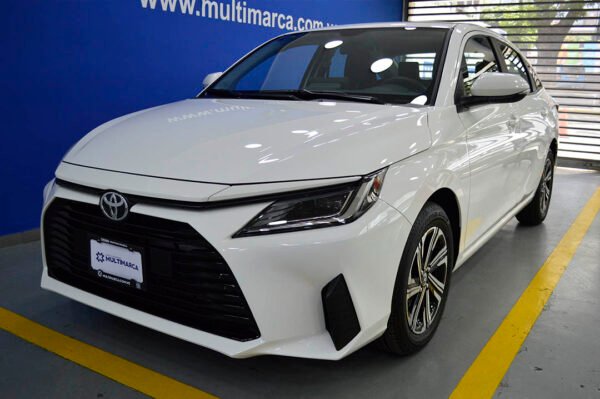 Yaris -72KM