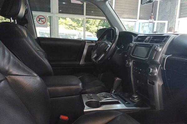 4Runner - 55763KM - Imagen 5