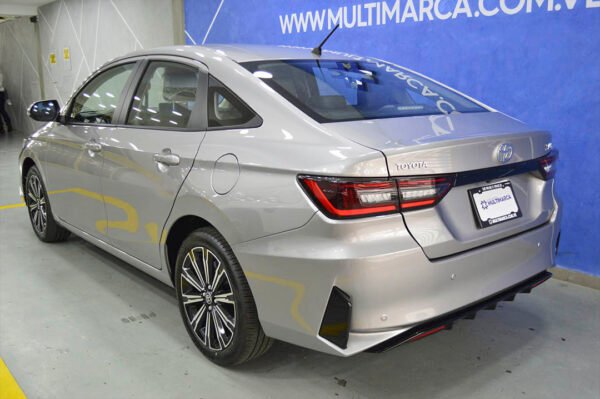 Yaris - 24KM - Imagen 3