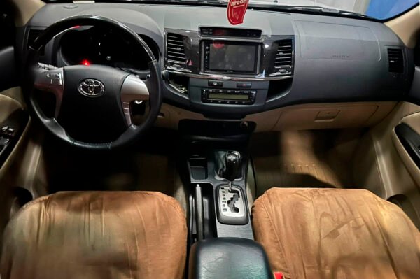 Fortuner - 103250KM - Imagen 4