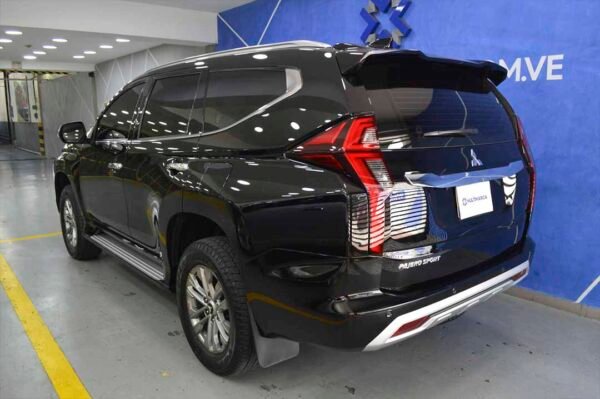 Montero, Pajero -13492KM - Imagen 3