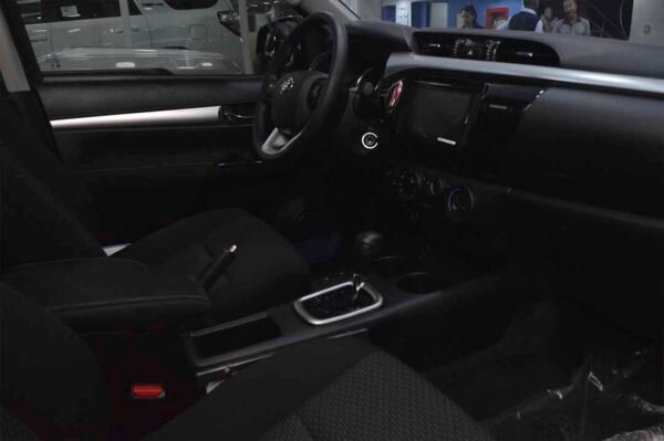 Hilux - 12800KM - Imagen 5