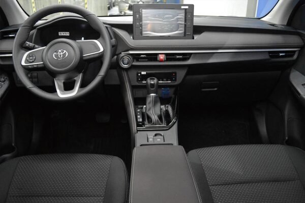 Yaris - 46KM - Imagen 4
