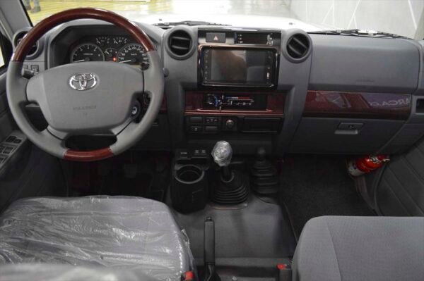 Land Cruiser - 94KM - Imagen 4