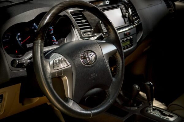 Fortuner - 70467KM - Imagen 9