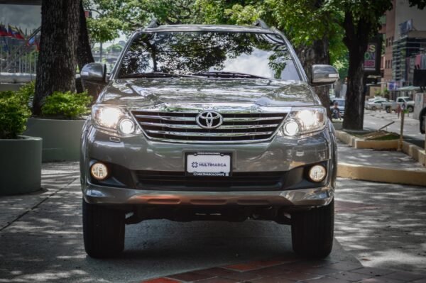 Fortuner - 70467KM - Imagen 2