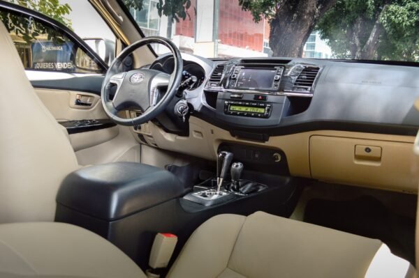 Fortuner - 70467KM - Imagen 4