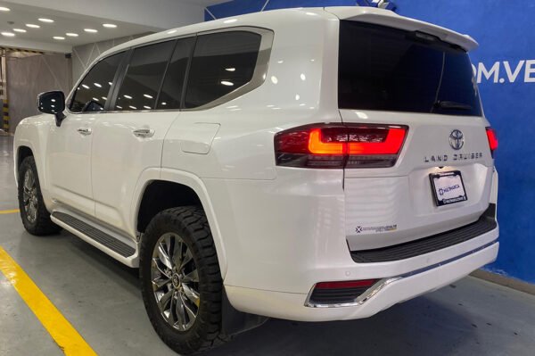 Land Cruiser - 7133KM - Imagen 3