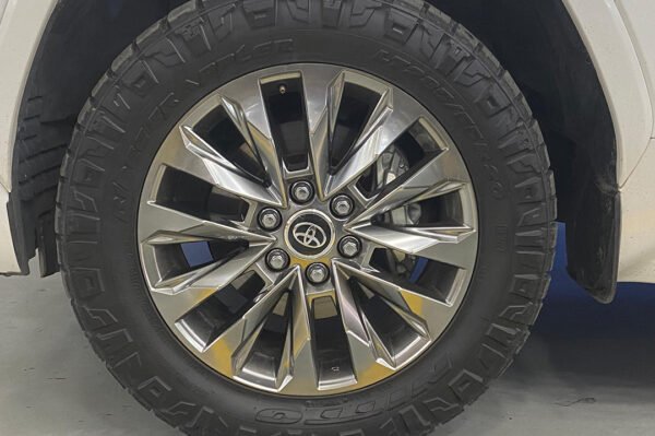 Land Cruiser - 7133KM - Imagen 7