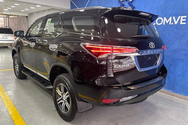 Fortuner - 93KM - Imagen 3