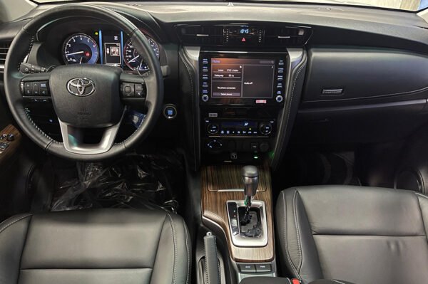 Fortuner - 93KM - Imagen 4