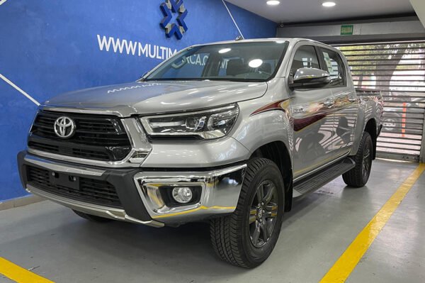 Hilux - 562KM
