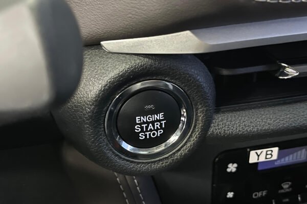 Yaris - 4243KM - Imagen 8
