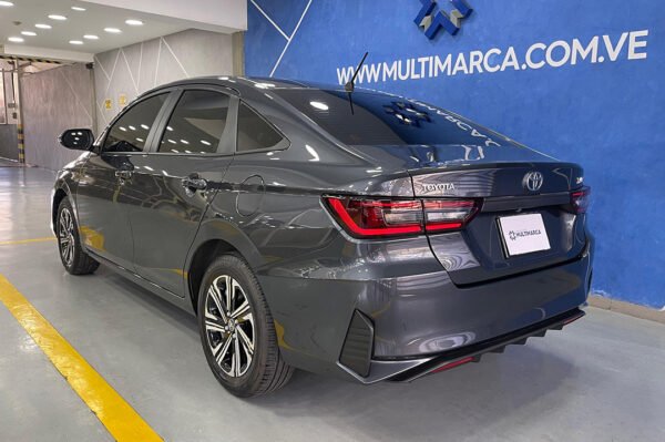 Yaris - 4243KM - Imagen 3