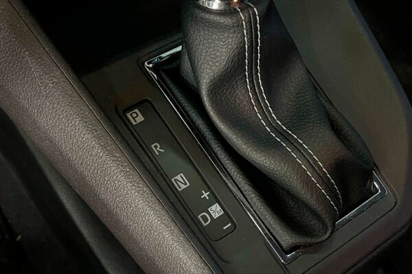Yaris - 11607KM - Imagen 8