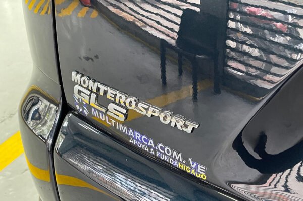 Montero - 153750KM - Imagen 12