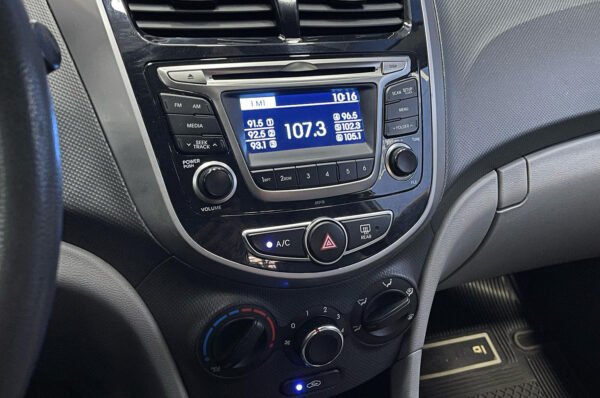 Accent - 102812KM - Imagen 8