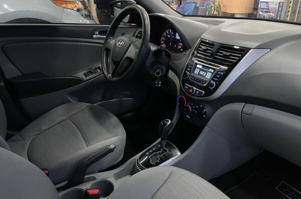 Accent - 102812KM - Imagen 5