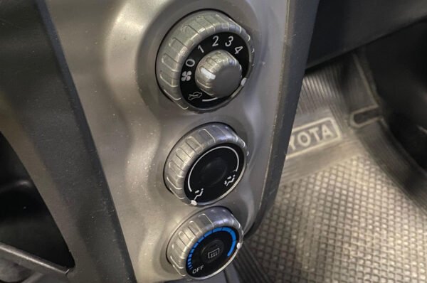 Yaris - 168659KM - Imagen 9