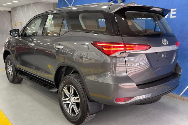 Fortuner - 42KM - Imagen 3