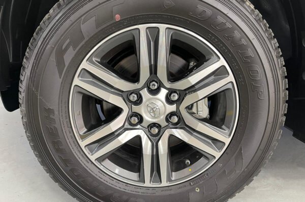 Fortuner - 42KM - Imagen 7